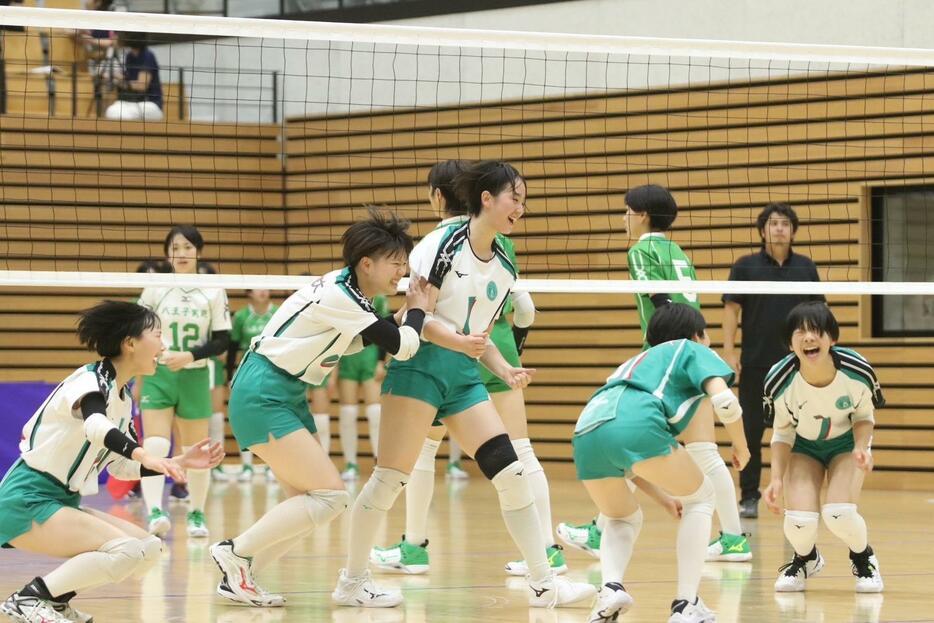 文京学院大女中（東京）【写真：月刊バレーボール】