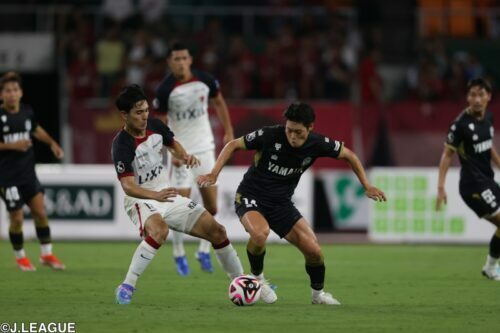 磐田と鹿島が対戦した [写真]＝J.LEAGUE via Getty Images