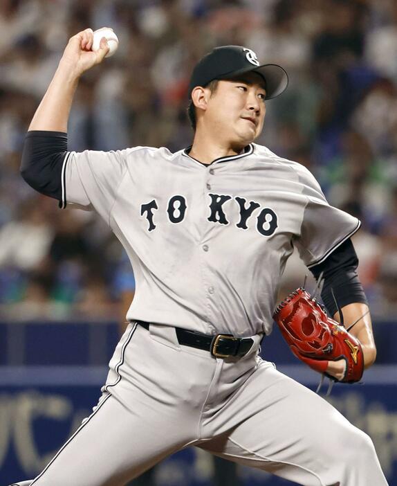 9回途中を1失点の好投で、リーグトップの11勝目を挙げた巨人・菅野＝バンテリンドーム