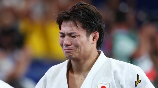 悔しさに顔を歪ませる阿部一二三選手(写真：長田洋平/アフロスポーツ)