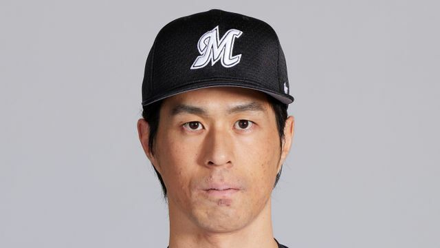 途中交代した岡大海選手（C）千葉ロッテマリーンズ