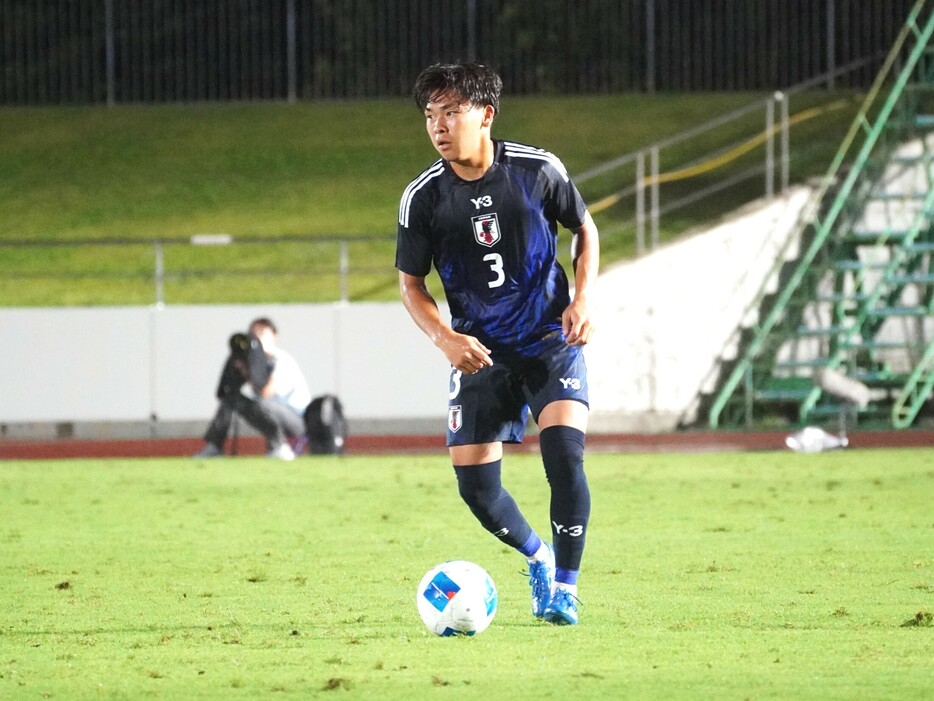 左サイドバックでスタメン出場したU-18日本代表DF池間叶(名古屋U-18、3年)(Masashi TSUCHIYA)