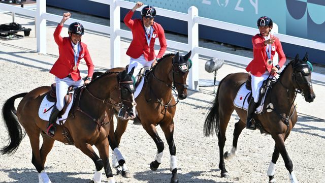 92年ぶりに五輪で銅メダルを獲得した初老ジャパン(写真：エンリコ/アフロスポーツ)