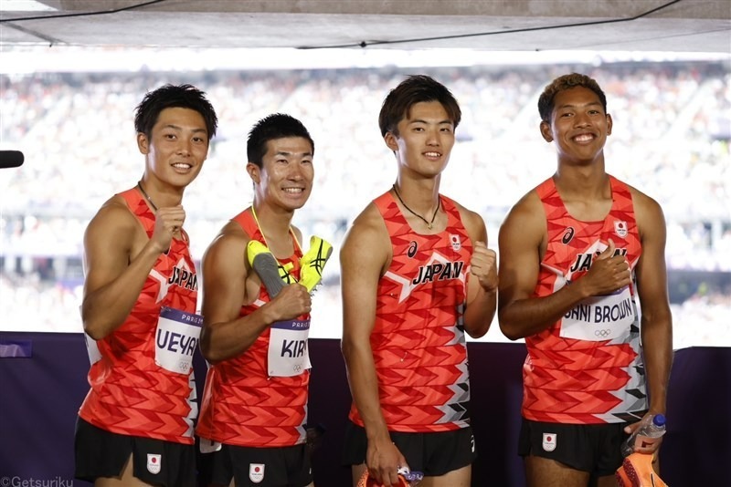 パリ五輪4×100mR予選に出場した日本チーム