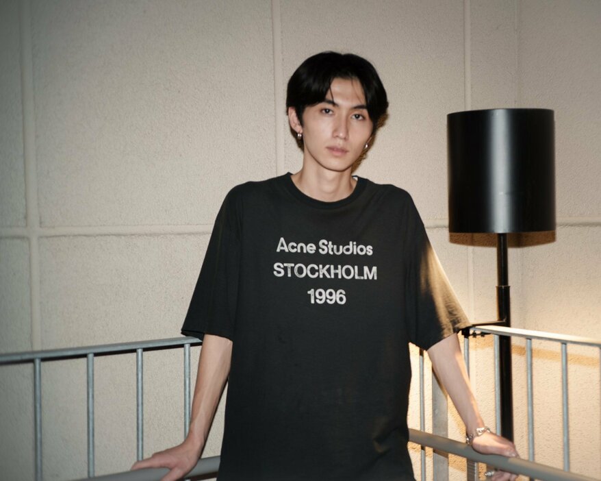 黒Tシャツが似合うオトコ。こんなとこで写真使ってゴメン、カイト