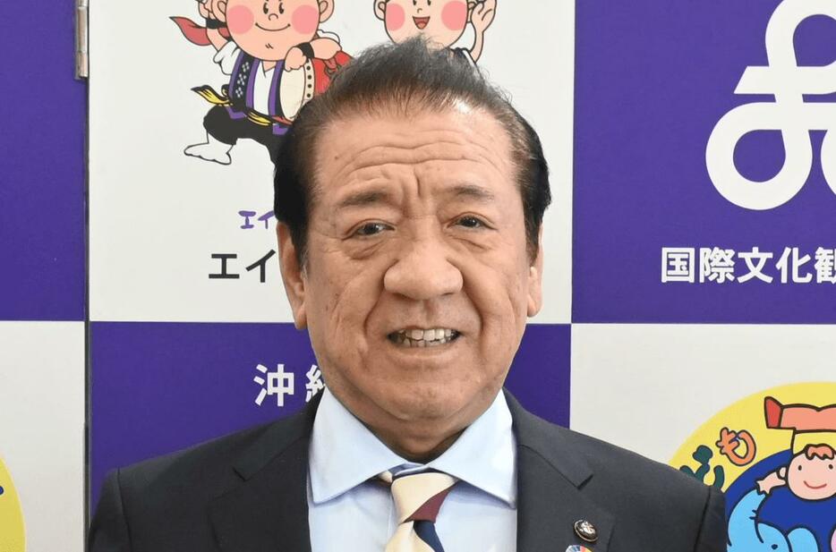 桑江朝千夫沖縄市長