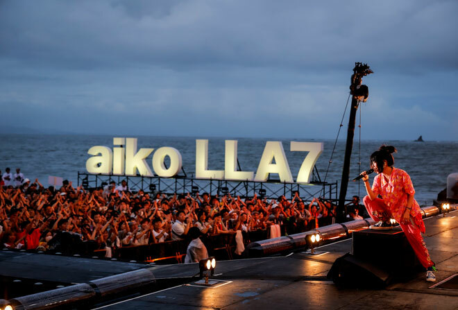 aikoが本日8月30日、神奈川県茅ヶ崎市のサザンビーチちがさきにてフリーライブ＜Love Like Aloha vol.7＞を開催した。