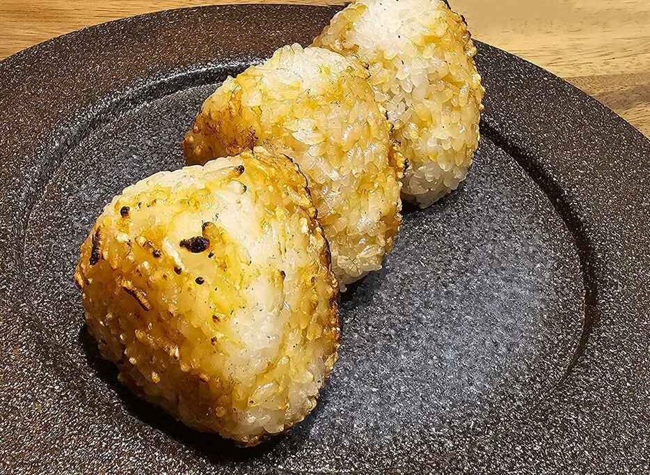 残ったご飯は焼きおにぎりに