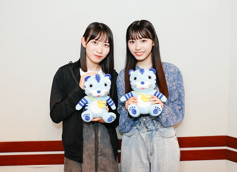 （左から）八木仁愛さん、金澤亜美さん