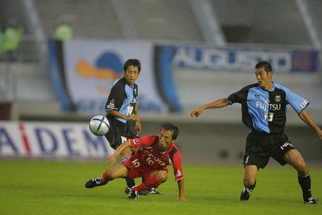 寺田と中村は川崎で長年共闘。苦楽をともにしてきた。（C）J.LEAGUE