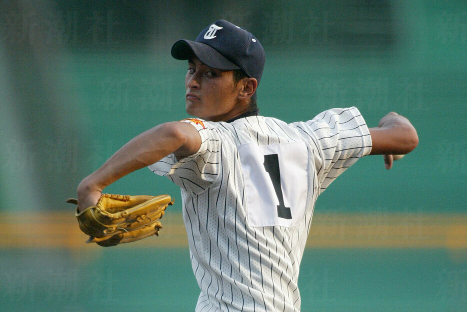 2004年夏の甲子園に出場した東北高校時代のダルビッシュ