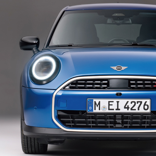 新型MINI COOPER 5 DOOR 写真=BMW