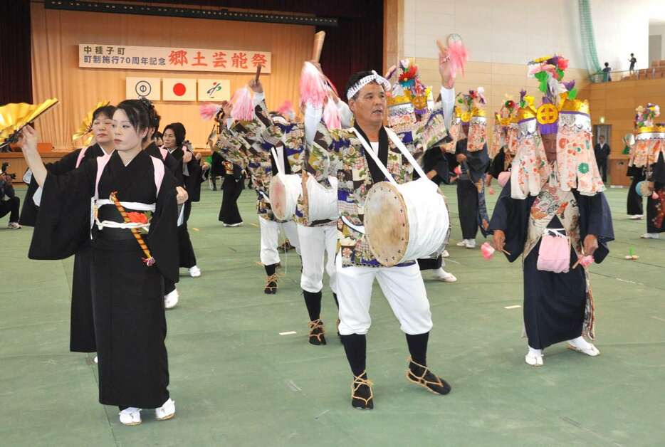 休止となっている町山崎の源太郎踊り＝２０１０年１１月、中種子町