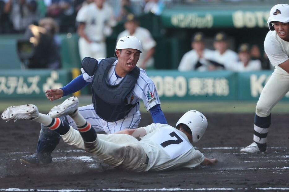 攻守で勝利に貢献した箱山 遥人捕手