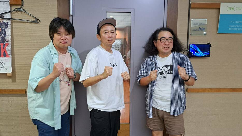 （左から）和賀勇介、有吉弘行、松崎克俊