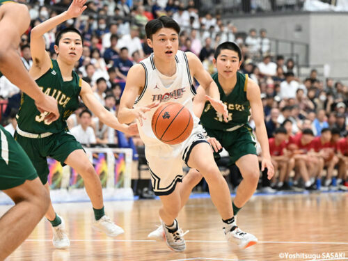 福大大濠をリードする湧川裕斗 [写真]＝佐々木啓次