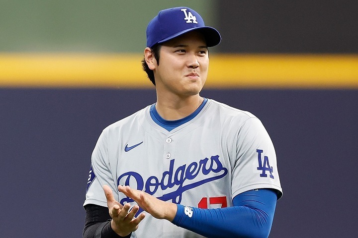 特製シューズで試合に臨んだ大谷。(C) Getty Images