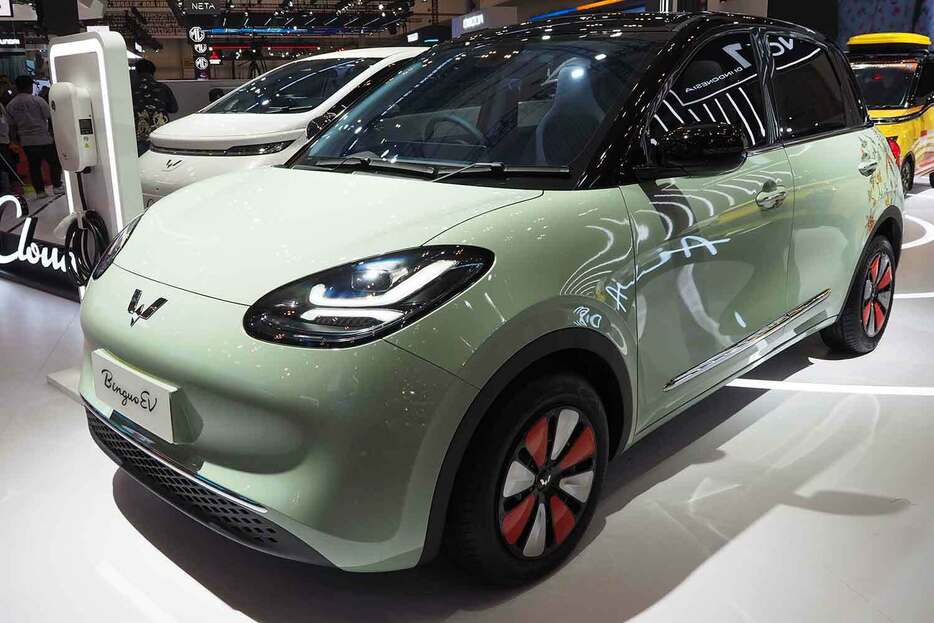 「カワイイ系EV」として爆発的にヒットした中国の小型EV「ウーリン」。しかし、今年になってからその勢いが収まりつつある。その理由のひとつに、「欲しかった人への供給が行き渡った」というのが背景にあるようだ。