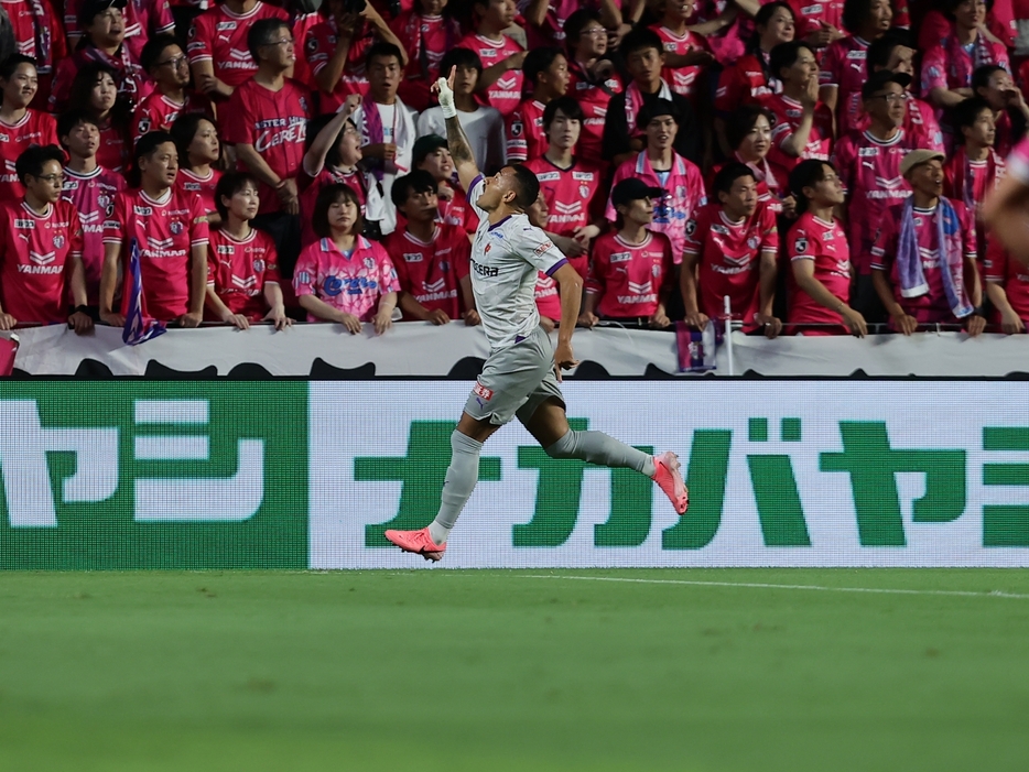 FWラファエル・エリアスがハットトリック(J.LEAGUE)