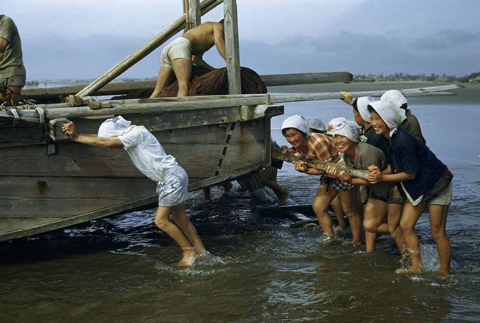 ナショナル ジオグラフィック英語版1950年5月号より（写真：J.BAYLOR ROBERTS）