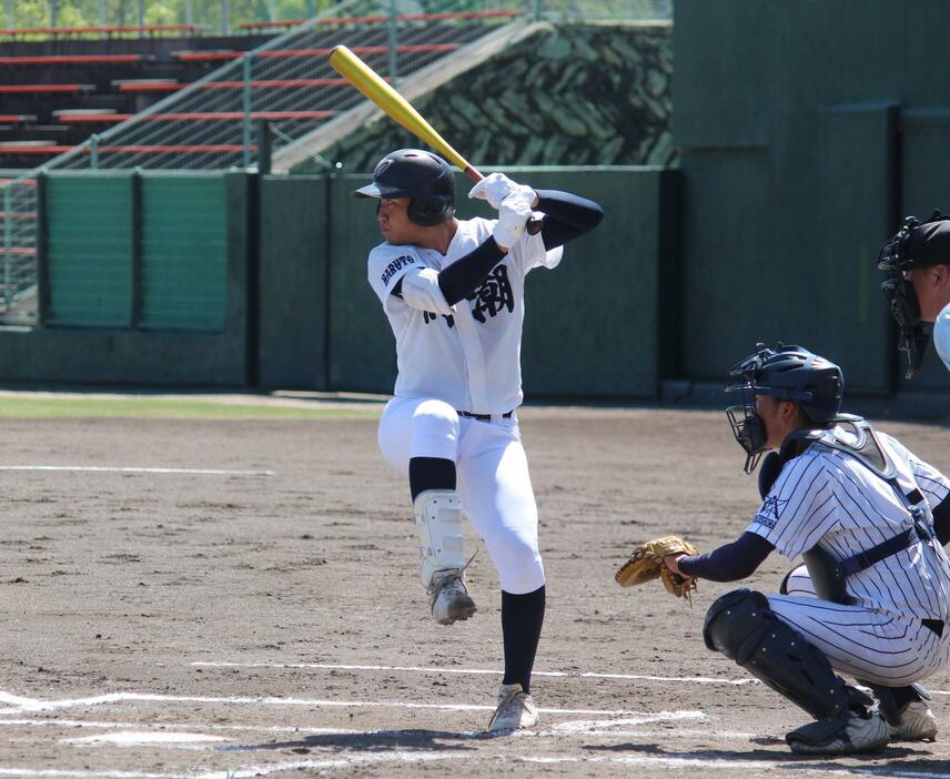 甲子園で2安打・徳島大会で本塁打も放った鳴門渦潮4番・岡田 力樹（3年）