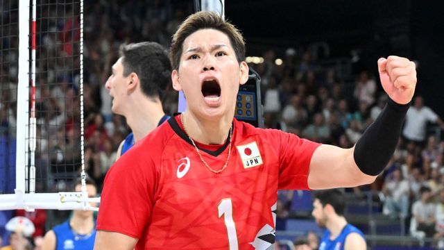 イタリア戦で22得点を奪ったバレーボール男子日本代表の西田有志選手(写真:エンリコ/アフロスポーツ)