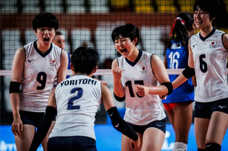 U17女子日本代表【写真：Volleyball World】