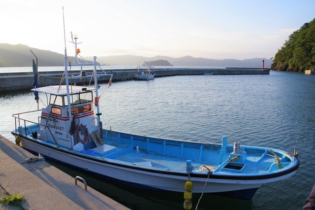 漂流していた船（石巻海上保安署提供）