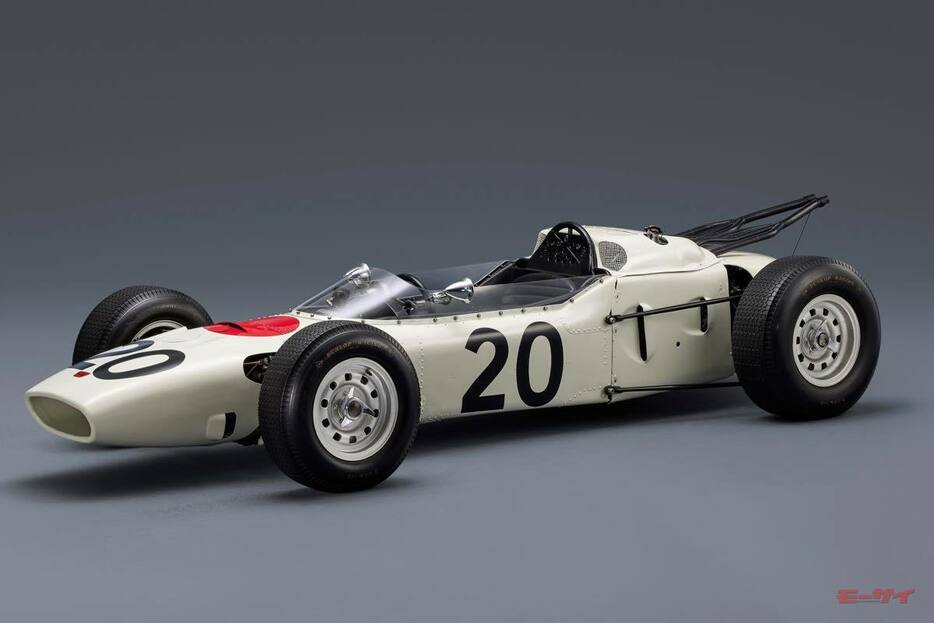 東京都内青山のホンダ・ウエルカムプラザで8月20日まで展示中のホンダ初のF1マシンRA271