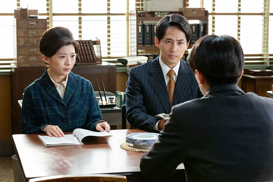 『虎に翼』第98回より、「原爆裁判」を担当することになった寅子（伊藤沙莉）と汐見（平埜生成）（C）NHK