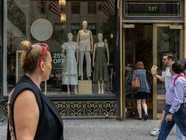 Shoppers on 5th Avenue in New York.