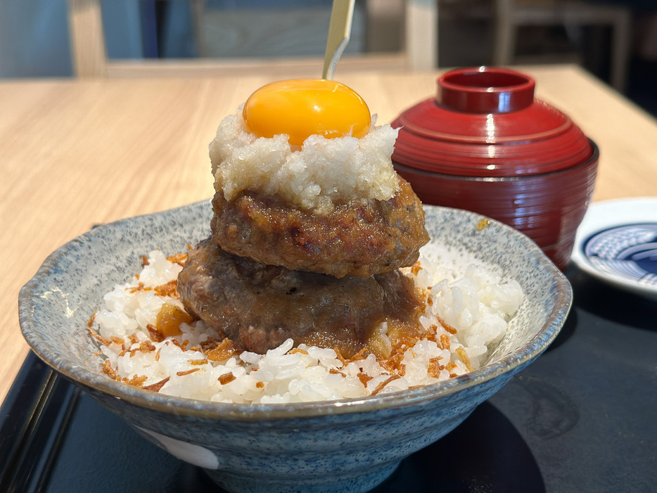 「ハンバーグ丼」1人前1150円