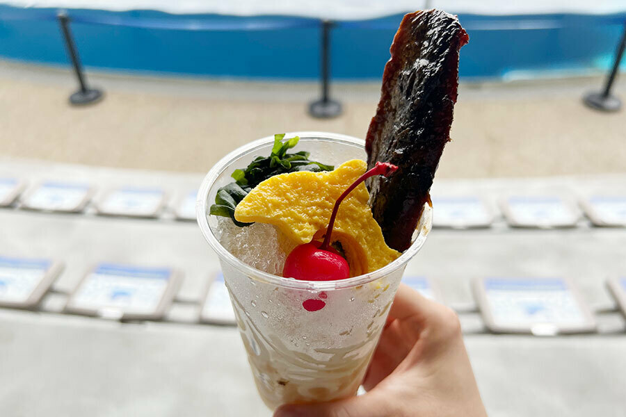 京都水族館の「一緒に食べよう！ニシンうどん」（970円）