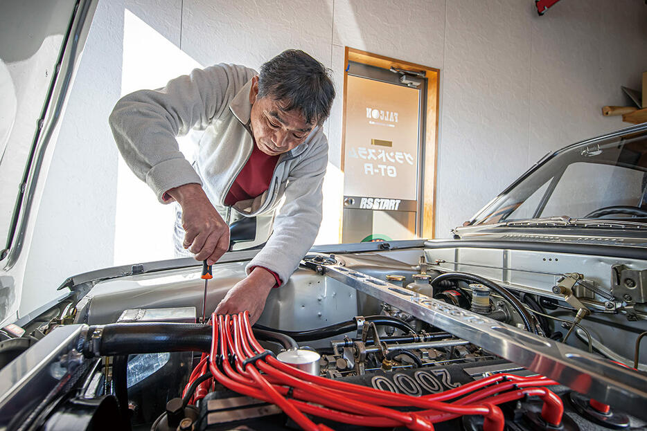 運転ができない代わりに、小さなパーツの交換やボルト類の増し締め、お手入れなどに気を配って楽しんでいる