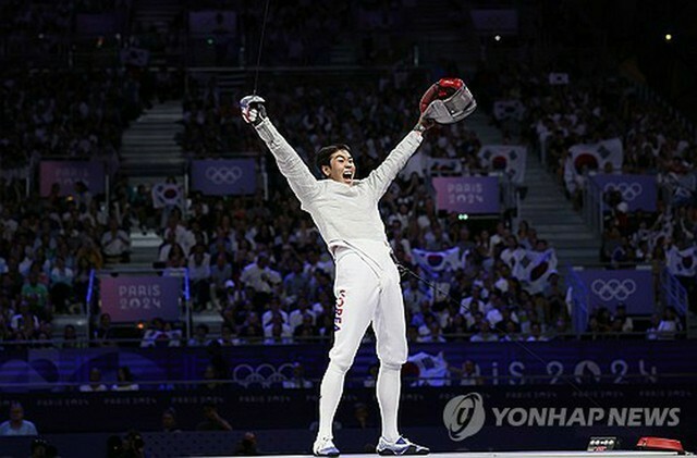 フェンシング男子サーブル団体決勝に出場したト・ギョンドン＝31日、パリ（聯合ニュース）