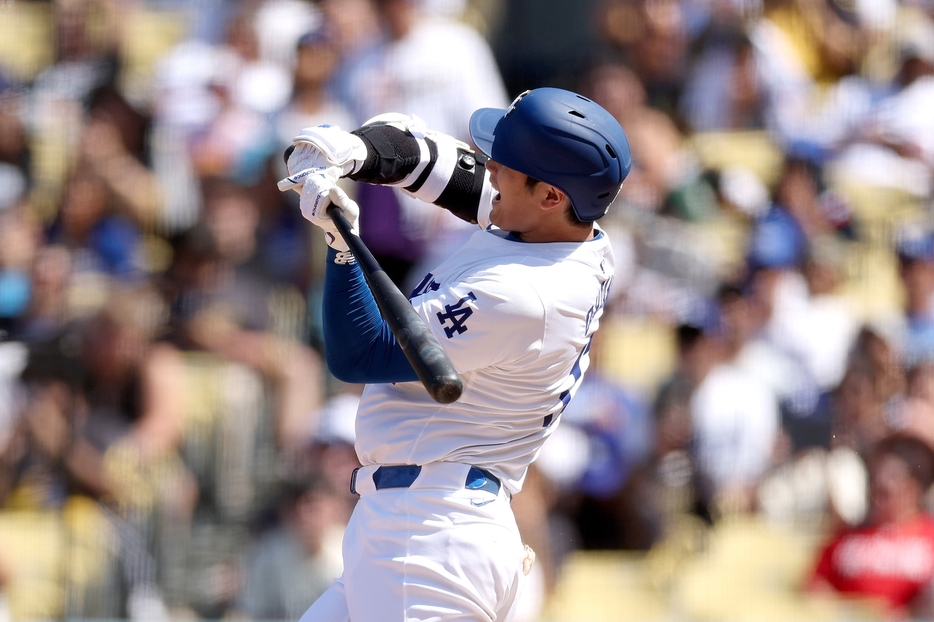 大谷に一瞬ヒヤリとする死球があった(C)Getty Images