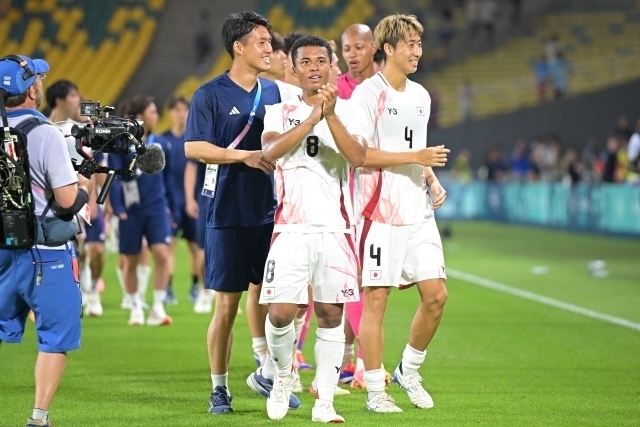 パリ五輪のGSで３連勝を飾った大岩ジャパン。写真：金子拓弥（サッカーダイジェスト写真部／JMPA代表撮影）