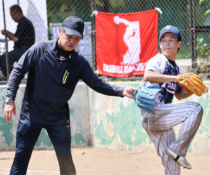 今節では野球交流会として工藤公康氏が参加選手に直接指導を行った