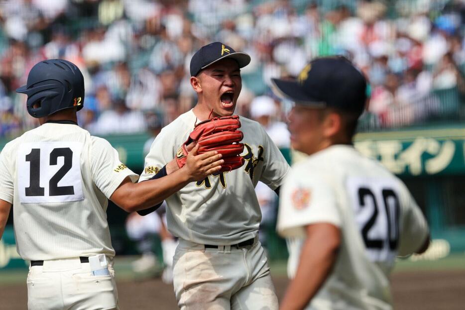 雄叫びをあげる神村学園・今村 拓未（撮影：太田裕史）