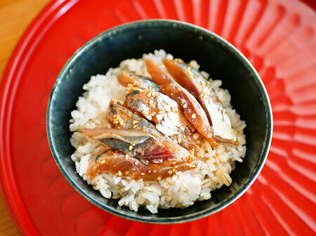 アジのコチュジャン風味丼。