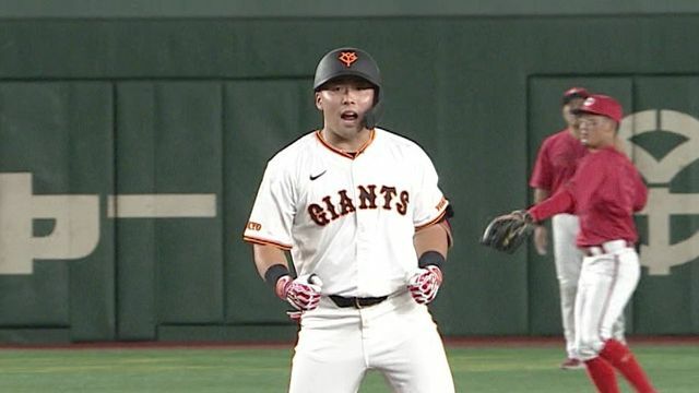 同点タイムリーを放った巨人・浅野翔吾選手(画像：日テレジータス)