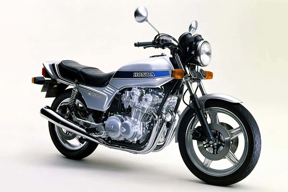 1979年　ホンダ　CB750F 電気を要するのは、エンジン始動時のセルモーターと、基本的には点火プラグと灯火やホーン等の保安部品のみ。