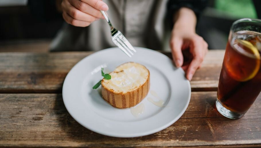 シンプル イズ ザ ベストのロールケーキ♡ロッジ風の「山小屋エーデルワイス」