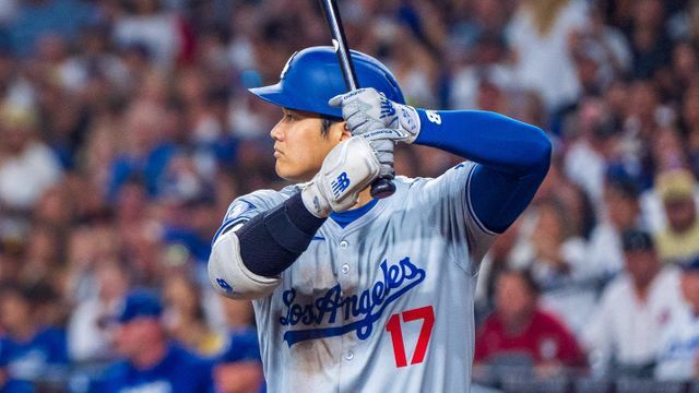 MLB史上初の43本塁打43盗塁を達成した大谷翔平選手（写真:USA TODAY Sports/ロイター/アフロ）