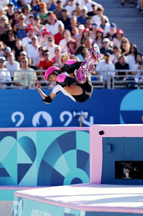 女子パーク決勝　演技するオーストラリアのアリサ・トルー＝パリ（共同）