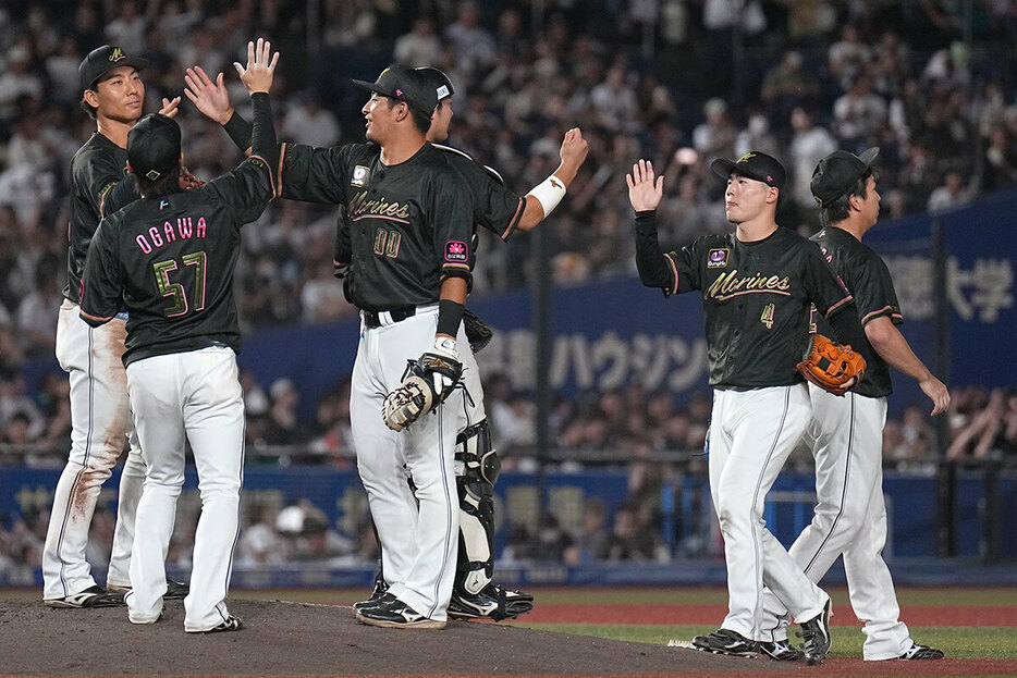 10日にZOZOマリンスタジアムでおこなわれたオリックス戦でロッテが勝利。しかしその直後、トラブルは起こった