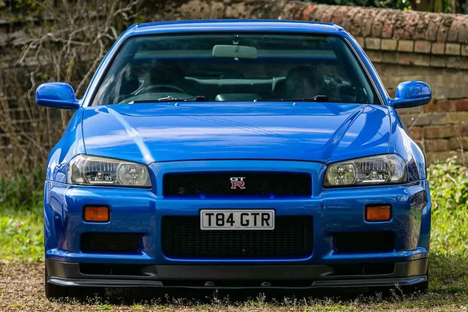 2015年にイギリスに持ち込まれたR34型GT-R