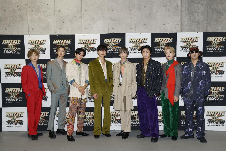 FANTASTICS。左から、佐藤大樹、堀夏喜、澤本夏輝、八木勇征、中島颯太、瀬口黎弥、木村慧人、世界