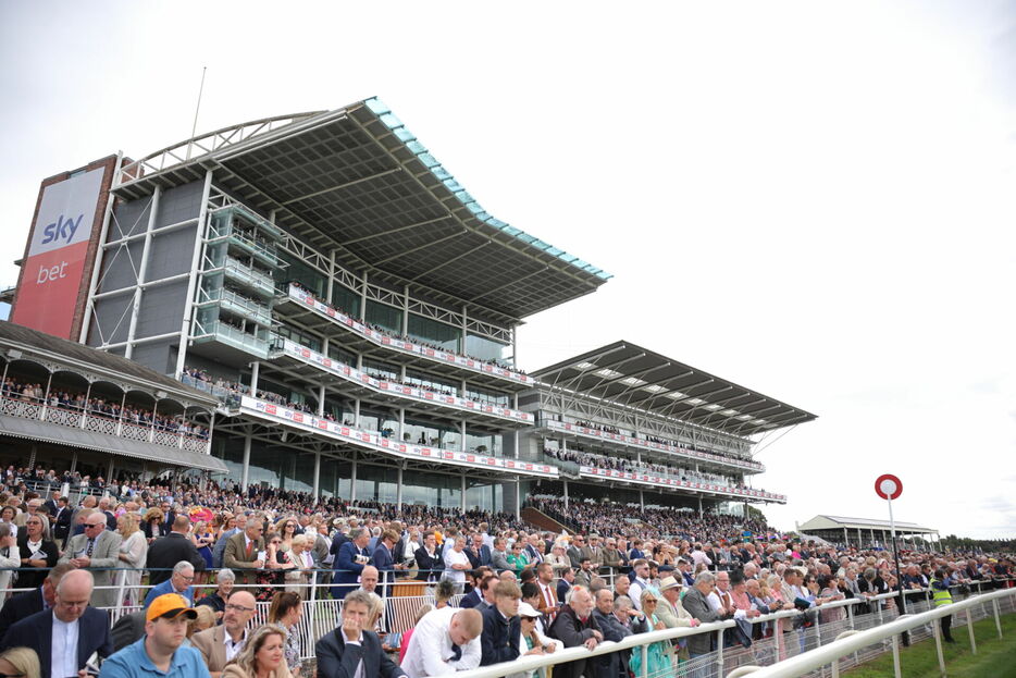 英インターナショナルSが行われたヨーク競馬場