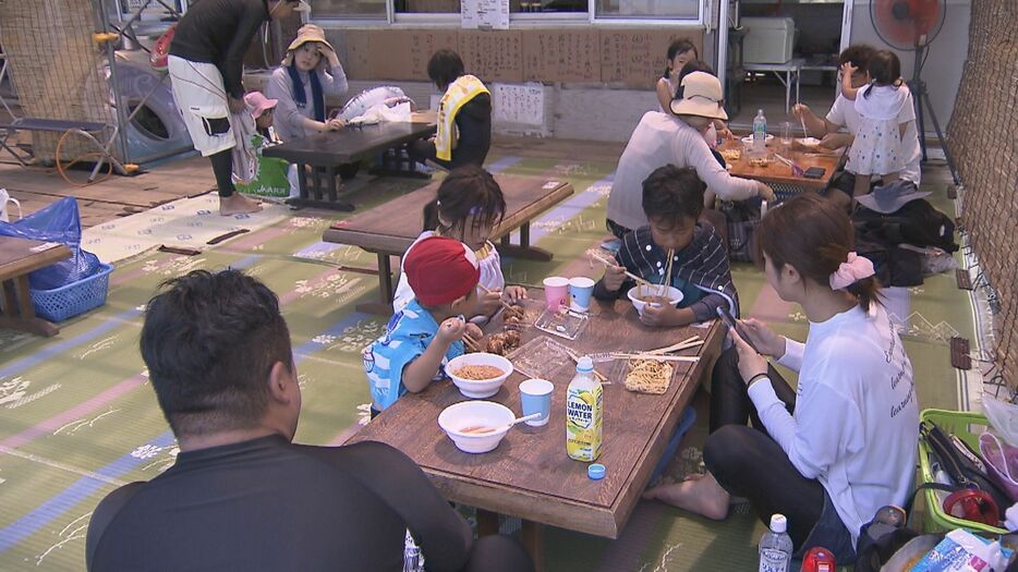 海の家「飯田屋」